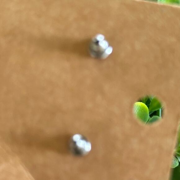 BOGO FREE CLUSTER STUD RHINESTONE EARRINGS - Picture 4 of 4